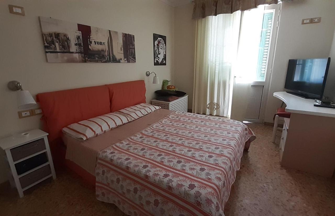 וירג'יו Villino San Martino 350M Dal Mare With Covered Parking מראה חיצוני תמונה