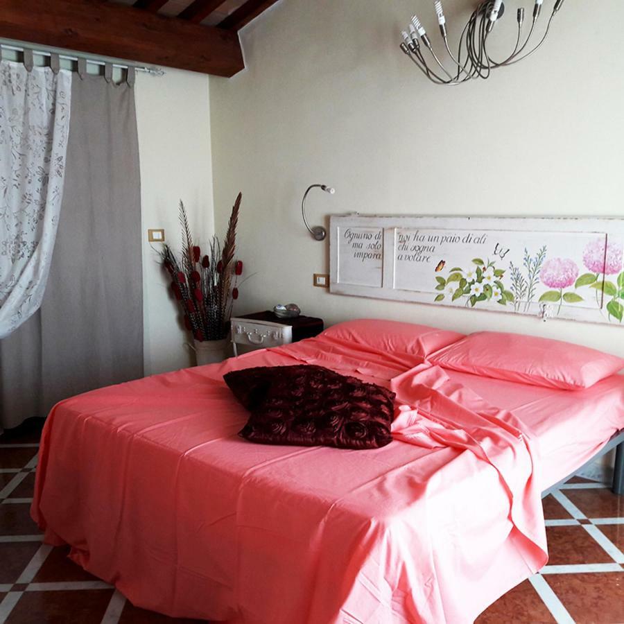 וירג'יו Villino San Martino 350M Dal Mare With Covered Parking מראה חיצוני תמונה